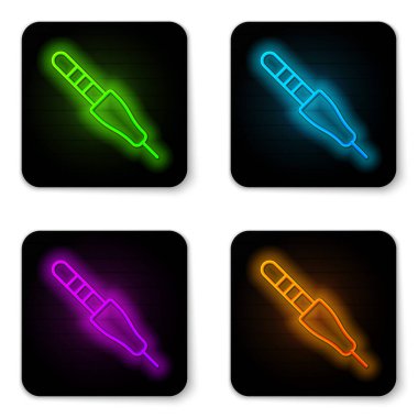 Parlayan neon hattı ses kriko simgesi beyaz arkaplanda izole edildi. Bağlantı ses ekipmanları için ses kablosu. Fiş kablosu. Müzik aleti. Siyah kare düğme. Vektör.