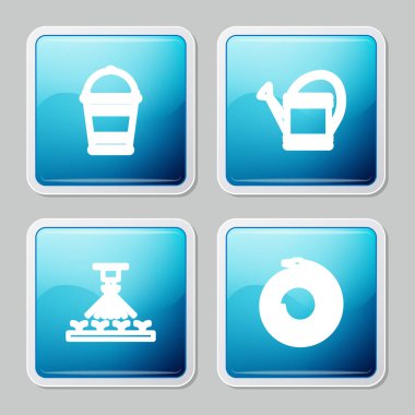 Hat kovası, su kovası, otomatik sulama fıskiyeleri ve bahçe hortumu ya da yangın hortumu ikonu. Vektör.