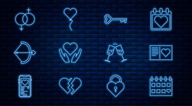 Takvimi kalp, sevgililer günü broşürü, anahtar şekli, kalp eli, ok, cinsiyet, şampanya kadehi ve balon form ikonu ile ayarla. Vektör