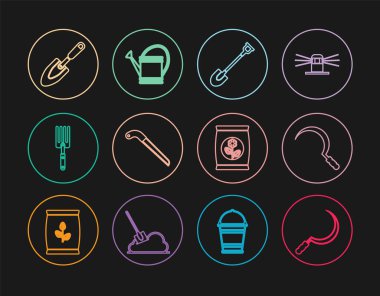 Sickle, Bahçe küreği, testere, çatal, kürek, gübre torbası ve su kutusu ikonu. Vektör