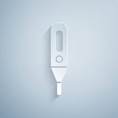 Tıbbi muayene ikonu için kağıt kesilmiş dijital termometre gri arka planda izole edilmiş. Kağıt sanatı tarzı. Vektör İllüstrasyonu.