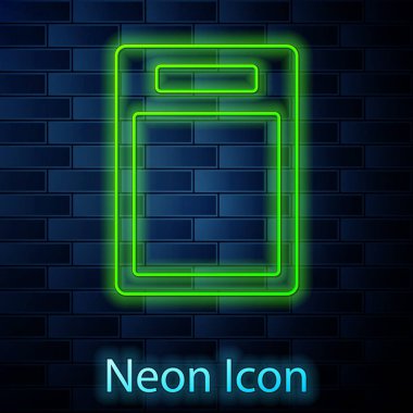 Parlayan neon hattı kesme tahtası simgesi tuğla duvar arka planında izole edildi. Kesme tahtası sembolü. Vektör.