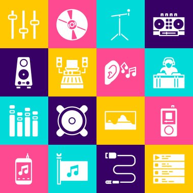 Set Müzik Listesi, çalgıcı, DJ müzik çalıyor, Duraklı mikrofon, kayıt stüdyosu, Stereo hoparlörü, eşitleyici ve Ear dinleme ses sinyali ikonu. Vektör