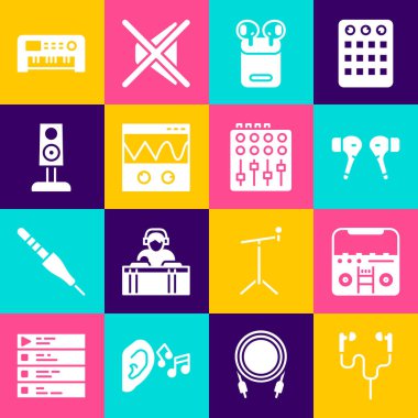 Hava kulaklıkları, hoparlörlü ev teybi, kutu, osiloskop, Stereo, müzik sentezleyicisi ve ses karıştırıcı ikonu. Vektör