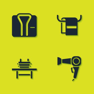 Bornozu, saç kurutma makinesini, sauna tezgahını kova ve havluyu askıya al. Vektör