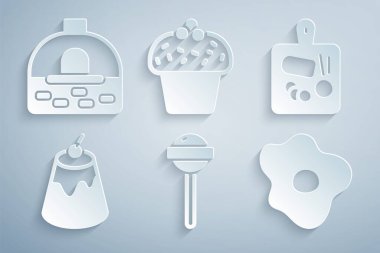 Set Lolipop, kesme tahtası, puding kreması, omlet, pasta ve Brick soba ikonu. Vektör
