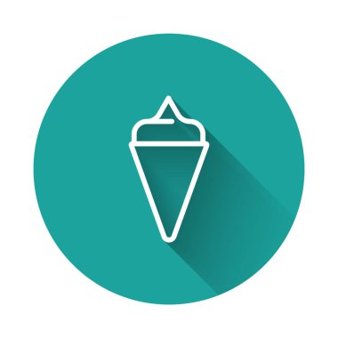 Waffle külahında beyaz çizgi dondurma uzun gölge arkaplan izole. Güzel sembol. Yeşil daire düğmesi. Vektör