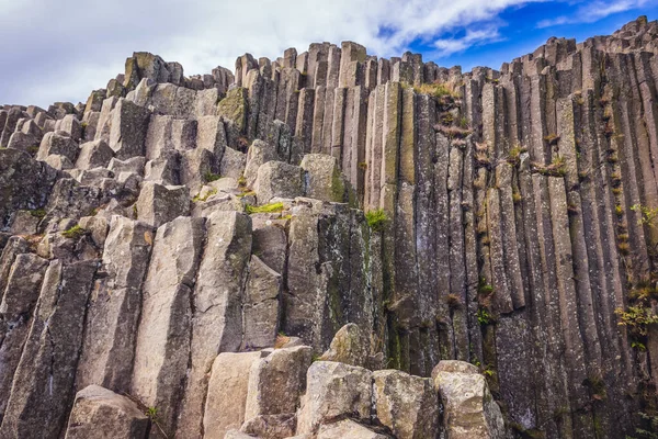 パンスカ スカラ岩の形成 チェコ共和国カメニキーセノフ町のロード ロックまたはパイプオルガン — ストック写真