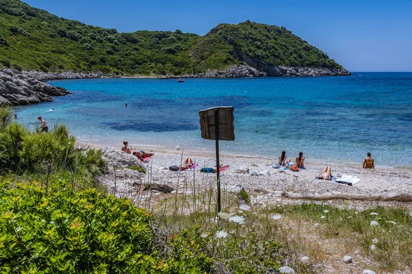 ギリシャアフィオナス2021年6月19日 コルフ島アフィオナス近くのポルト ティモニ ダブルビーチの1つ — ストック写真