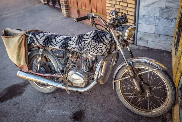 Kashan Irã Outubro 2016 Motocicleta Velha Cidade Kashan — Fotografia de Stock