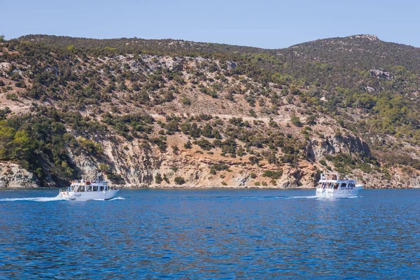 Akamas Peninsula Cyprus September 2022 Boats Tourists Akamas National Forest — Stock Photo, Image