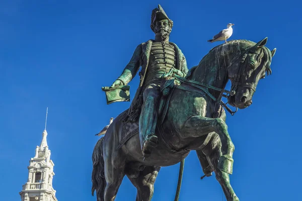 Статуя Короля Петра Освободитель Площади Свободы Порту Португалии — стоковое фото