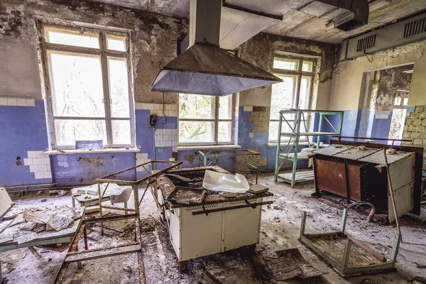 Krankenhausküche Der Verlassenen Stadt Pripjat Der Sperrzone Von Tschernobyl Ukraine — Stockfoto