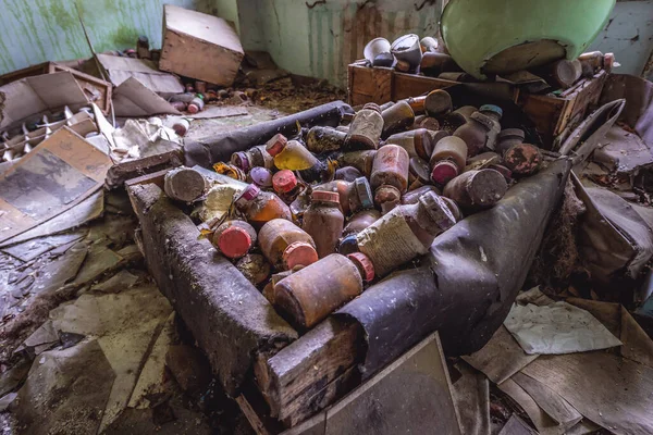 Oude Geneesmiddelen Ziekenhuis Pripyat Verlaten Stad Tsjernobyl Exclusion Zone Oekraïne — Stockfoto