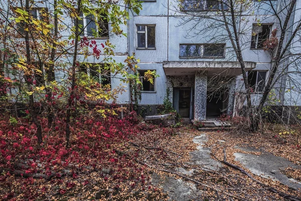 Edificio Apartamentos Pripyat Ciudad Abandonada Chernobyl Zona Exclusión Ucrania —  Fotos de Stock
