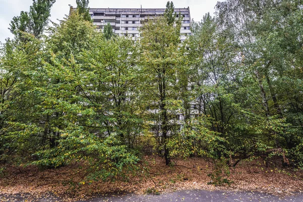 Stöckiges Wohnhaus Der Verlassenen Stadt Pripjat Der Tschernobyl Sperrzone Ukraine — Stockfoto