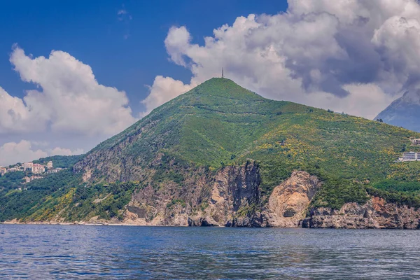 Βουνό Πάνω Από Την Πόλη Μπούντβα Στην Ακτή Της Αδριατικής — Φωτογραφία Αρχείου