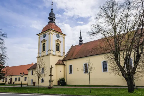 Kyrkan Saint Lawrence Staden Vracov Tjeckien — Stockfoto