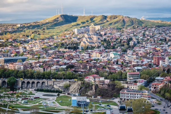 Vista Aérea Ciudad Tiflis Vista Con Catedral Santísima Trinidad Georgia — Foto de Stock