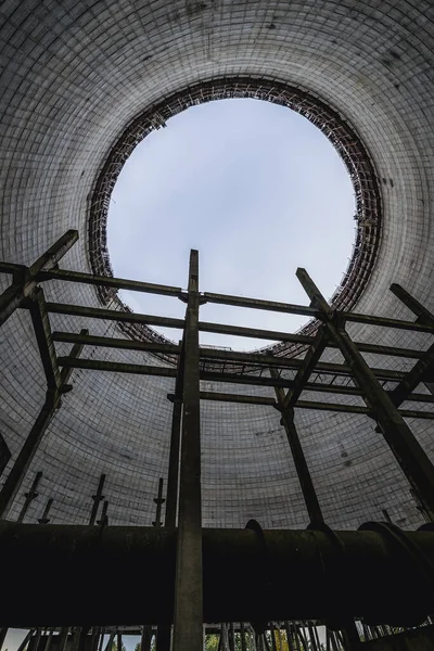 Interior Torre Refrigeración Inacabada Del Reactor Central Nuclear Chernobyl Zona — Foto de Stock
