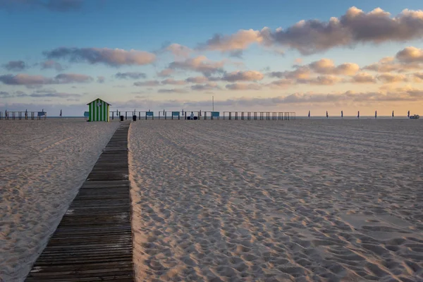 stock image Wooden pathway on a beach in Buarcos, civil parish of Figueira da Foz city, Coimbra District of Portugal