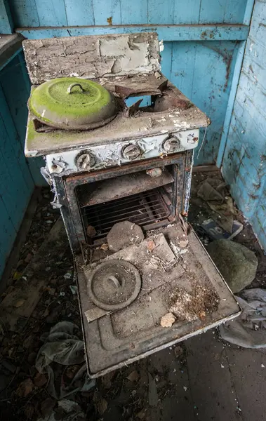 Cocina Gas Una Antigua Casa Campo Aldea Abandonada Stechanka Zona — Foto de Stock
