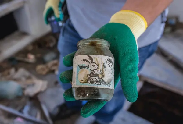 Chernobyl Zone Ukraine September 2014 Baby Food Found Abandoned Stechanka — Foto de Stock