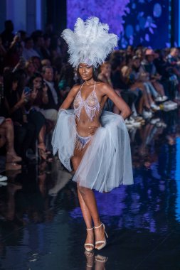 A model walks the runway for Cirone Swimwear Fashion Show during Art, Hearts, Fashion Swim Week at the Faena Forum in Miami Beach on 7- 11- 2021