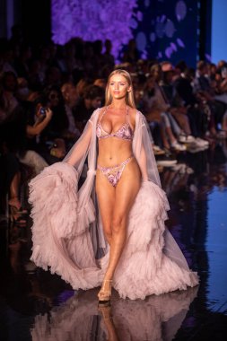 A model walks the runway for Cirone Swimwear Fashion Show during Art, Hearts, Fashion Swim Week at the Faena Forum in Miami Beach on 7- 11- 2021