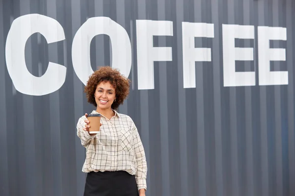 Portrait Female Owner Coffee Shop Distribution Business Standing Shipping Container — Stockfoto