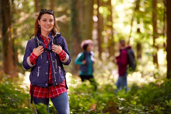 Portrait Woman Group Female Friends Camping Holiday Hiking Woods Together — Stock Photo, Image