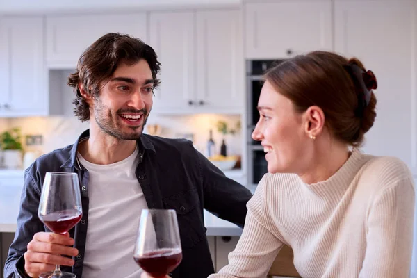 Couple Kitchen Home Drinking Glass Red Wine Sitting Counter — Stock Photo, Image