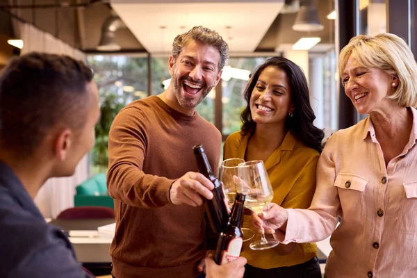 Staff Informal Team Meeting Office Celebrating Drinks — Stock Photo, Image