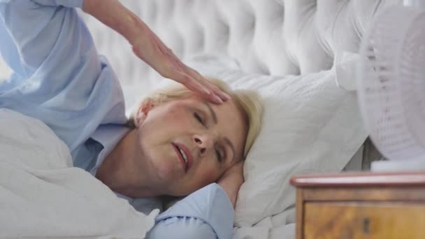 Menopausal Mature Woman Suffering Insomnia Hot Flush Awake Bed Home — Stock Video