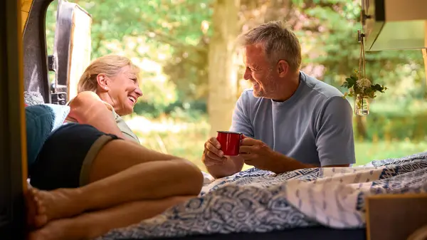 Senior Couple Camping Countryside Relaxing Drinking Coffee — Stock Photo, Image