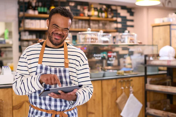 Man Syndrome Working Food Shop Using Digital Tablet — Stock Photo, Image