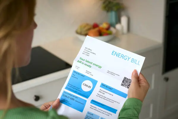 Close Woman Opening Energy Bill Cost Living Crisis — Stock Photo, Image