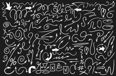 Grup ok ve çerçeve setleri. El çizimi beyaz semboller, el çizimi diyagramlar için haçlar. Karalama işareti çizimi. Vektör el yazması farklı eğri oklar, daireler ve işaretler.