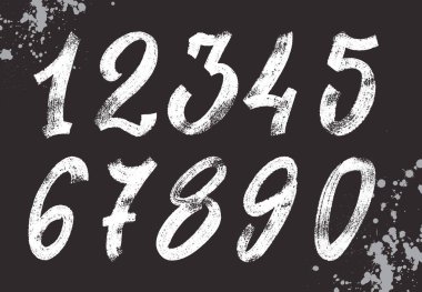 Bir, iki, üç, dört, beş, altı, yedi, sekiz, dokuz, sıfır. Fırça darbesi, işaret desenli sayılar. Taraklı el fırçası boyalı numaralar seti. Kalın fırça Grunge 'ı çekmiş. Kirli doku vektörü. Sert fırça darbeleri.