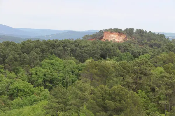 Roussillon, Provence yakınlarındaki Ochre yolu.