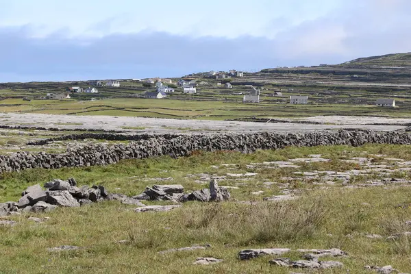 Inishmore, İrlanda 'nın batı kıyısındaki Aran Adaları' nda.