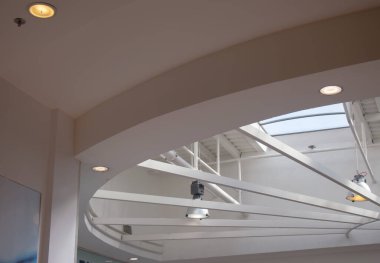 Kapalı alanda yapay ve doğal ışıklandırma