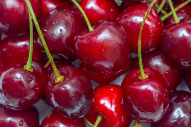 Olgun kırmızı kiraz yakın çekim