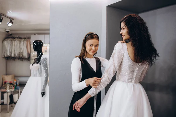 Female Making Adjustment Wedding Gown Fashion Designer Studio Bride Wearing — ストック写真