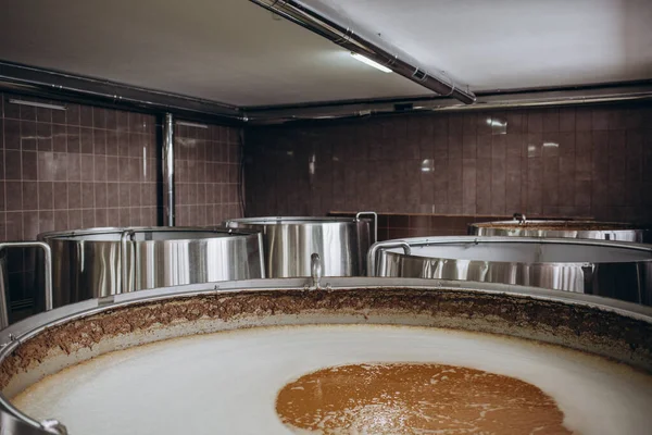 Processo Fermentação Filtração Cerveja Interior Cuba — Fotografia de Stock