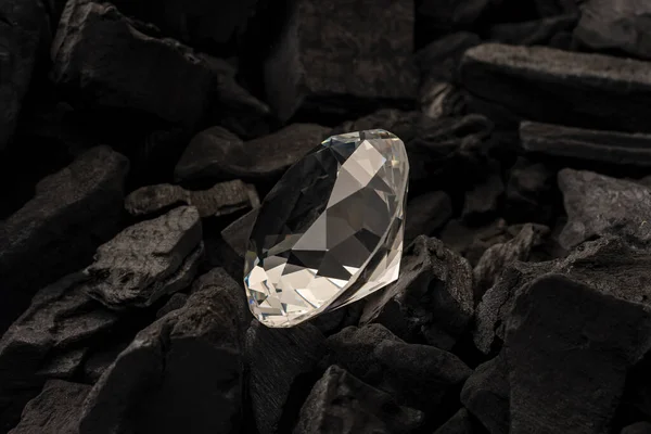 Odkrycie Diamentów Koncepcji Wizerunku Kopalni Węgla Dla Błyszczących Jasnych Kamieni — Zdjęcie stockowe