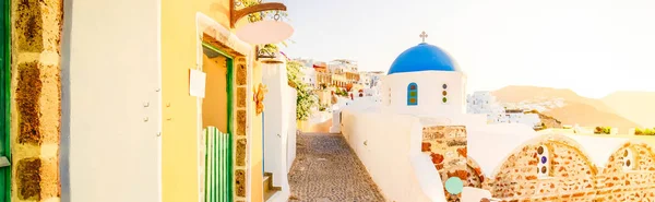典型的なOiaの通り サントリーニ島の伝統的なギリシャの村 ギリシャ パノラマ トーン — ストック写真