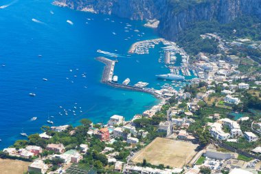 Marina Grande bay yukarıdan, ünlü Capri Adası, İtalya