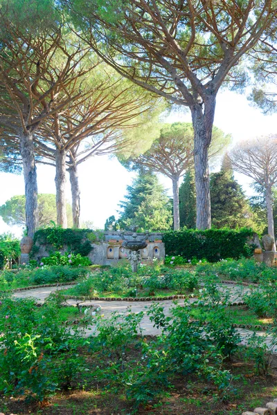 Κρήνη Στο Πάρκο Του Ravello Χωριό Ακτή Αμάλφι Της Ιταλίας — Φωτογραφία Αρχείου