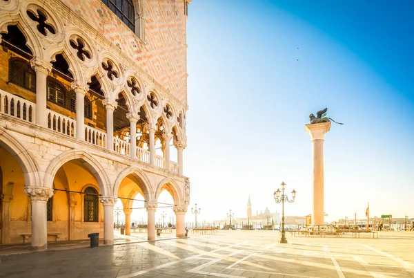 Detalhe Fachada Palácio Dos Doges Praça San Marco Veneza Itália — Fotografia de Stock